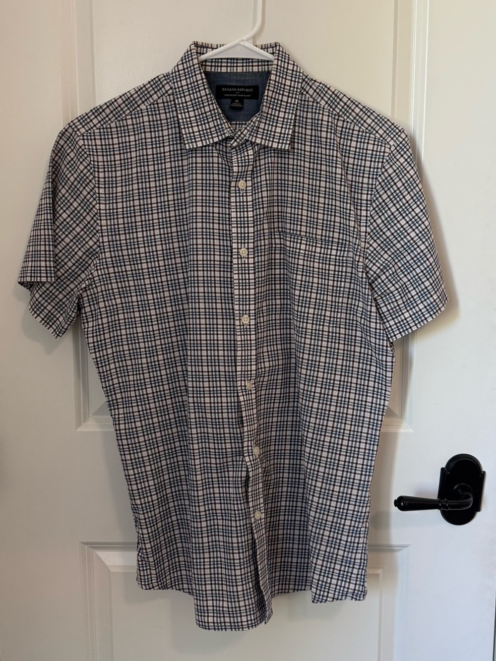 Banana Republic Navy and White Checked Short-Sleeve Button-Down Shirt